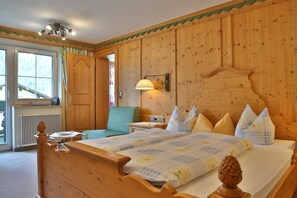 1 bedroom, in-room safe, desk, WiFi