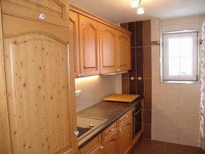 Réfrigérateur, micro-ondes, four, lave-vaisselle