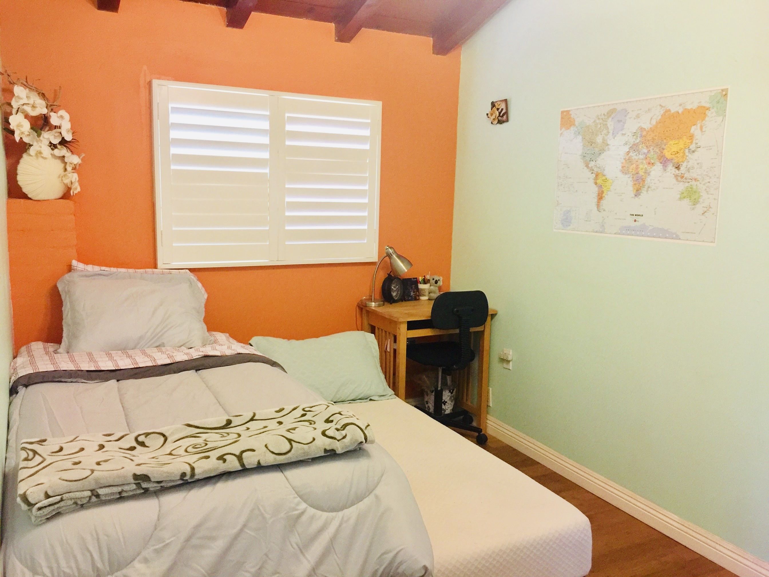 Individually decorated, individually furnished, desk, laptop workspace