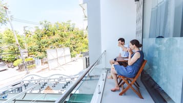 Family Room, Balcony | Balcony
