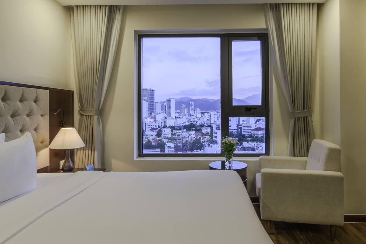 1 bedroom, minibar, in-room safe, desk