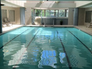 Piscina coperta, piscina all'aperto