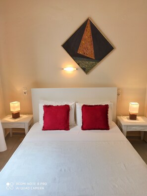 2 Schlafzimmer, Schreibtisch, Bügeleisen/Bügelbrett, WLAN