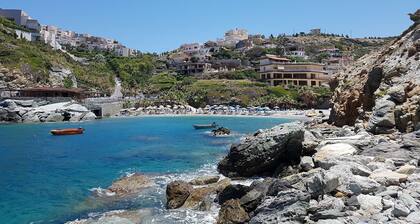 EXPERIENCE & ENJOY SEA VIEW & SOUND OF THE WAVES (MAISONETTE DIM)