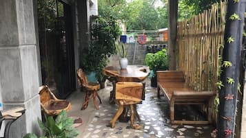 Desayuno a la carta (PHP 100 por persona)