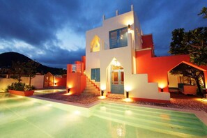 Property grounds - 866 Oceanic View Villa (Hengchun)
