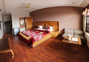 Phòng Deluxe | Giường gấp/giường phụ (phụ phí), bộ trải giường