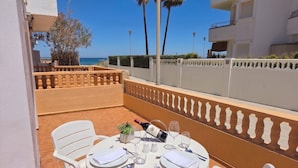 Outdoor dining - 0770 ap. Talima 1 bedroom (Denia)