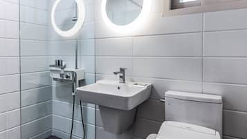 Double Room, Sea View (No Kids Zone) | Bathroom | Shower, hair dryer, electronic bidet, towels