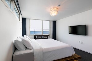 Double Room, Sea View (No Kids Zone) | Desk, free WiFi
