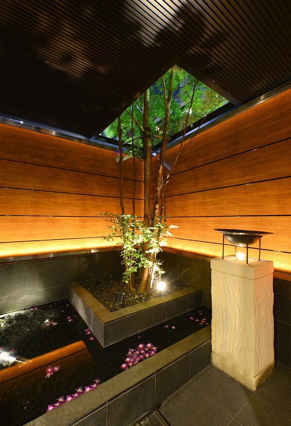 Exterior - HOTEL AROMA - Adults Only (Tokyo)