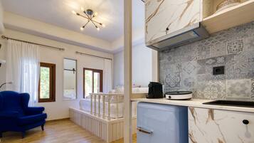 Refrigerador, cafetera/tetera, tetera/pava eléctrica