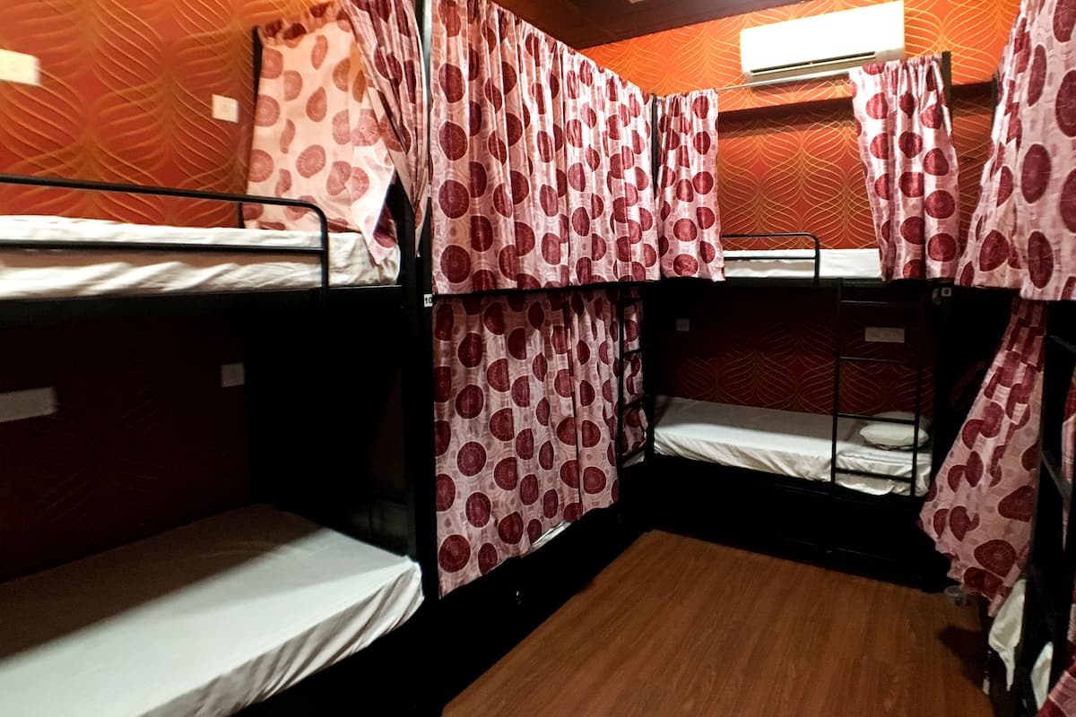 Caja de seguridad en la habitación