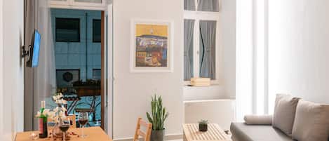 Loft Suite with Balcony | Living area