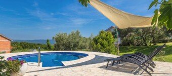 Feriehus JELE med basseng