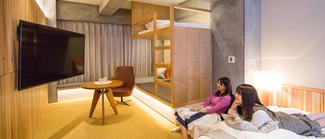 Desk, blackout drapes, free WiFi, bed sheets