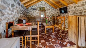 Alpehytte – gallery, fjellutsikt | Oppholdsområde