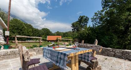 Ethno House Kosic