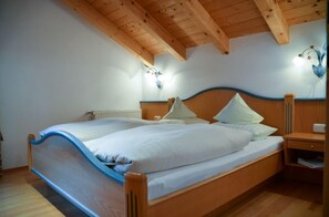 Apartemen Comfort | 1 kamar tidur, meja kerja, tempat tidur lipat/tambahan, dan Wi-Fi gratis