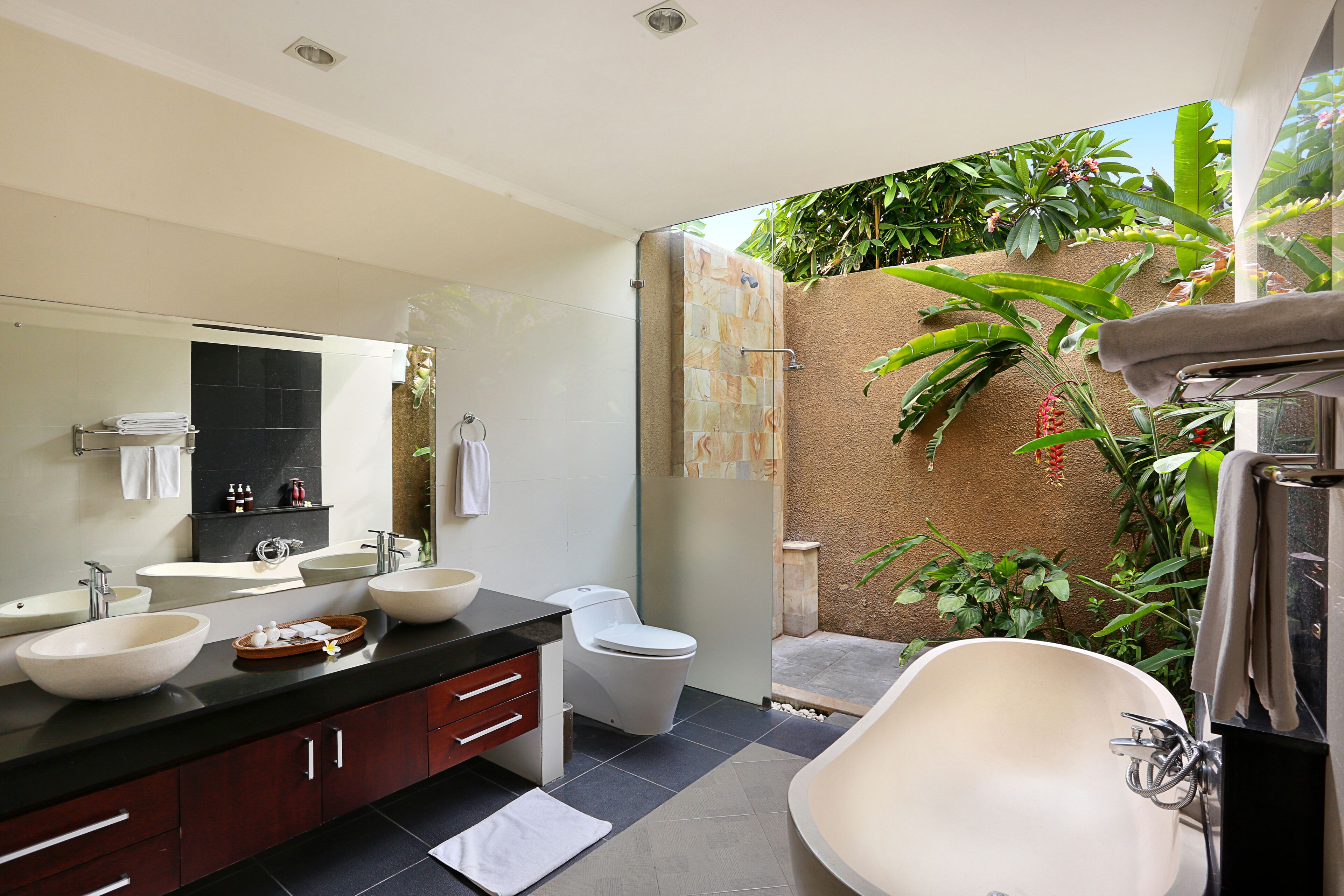 Villa, 1 Bedroom, Private Pool | Bathroom | Shower, free toiletries, hair dryer, bathrobes