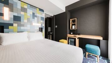 Down comforters, desk, blackout drapes, free WiFi