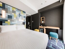 Down comforters, desk, blackout drapes, free WiFi