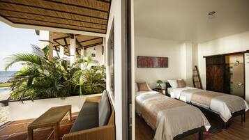 Quarto casal luxo, vista para o oceano | Terraço/pátio