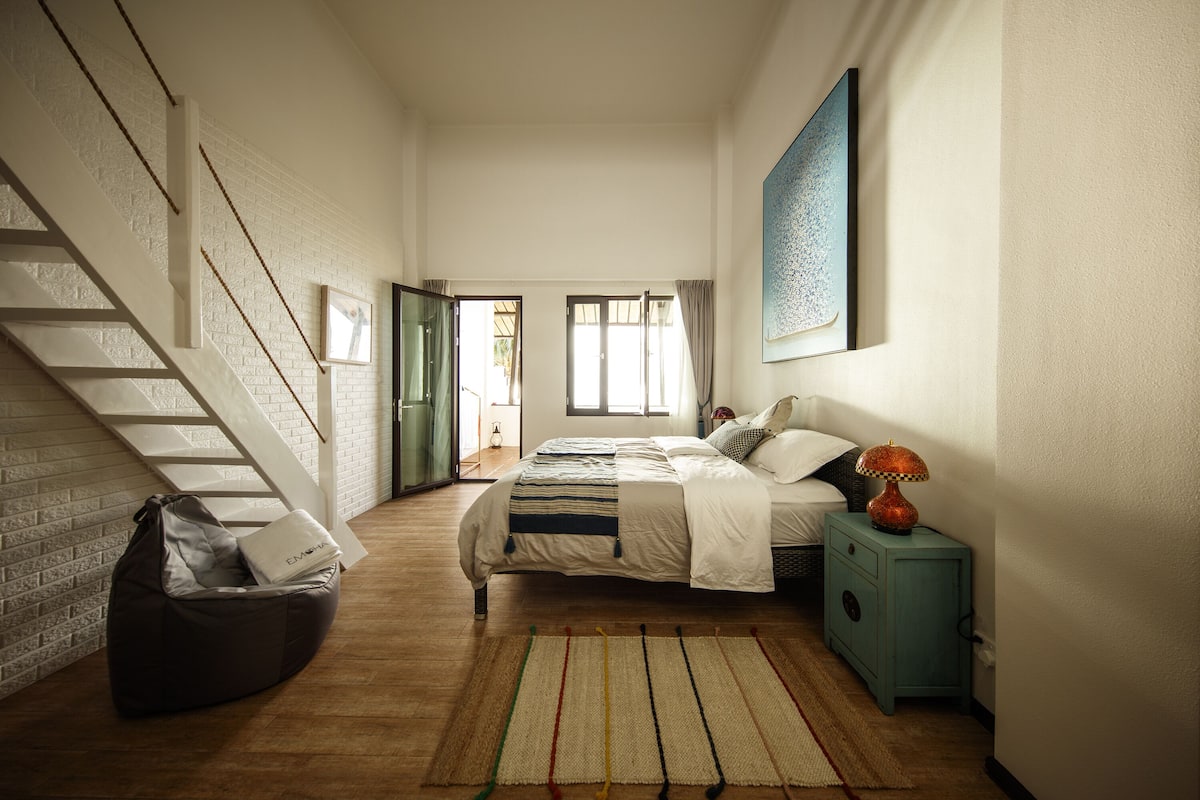 Family Suite, Ocean View | In-room safe, blackout drapes, soundproofing, bed sheets