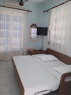 1 bedroom, iron/ironing board, internet, bed sheets