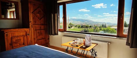 Comfort Room | 1 bedroom, premium bedding, individually decorated