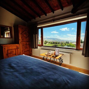 Comfort Room | 1 bedroom, premium bedding, individually decorated