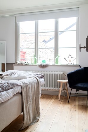 4 bedrooms