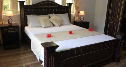 Chez Antoine Apartment for 2 guests Praslin Grand Anse