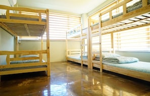 Shared Dormitory, Men only (4 people)