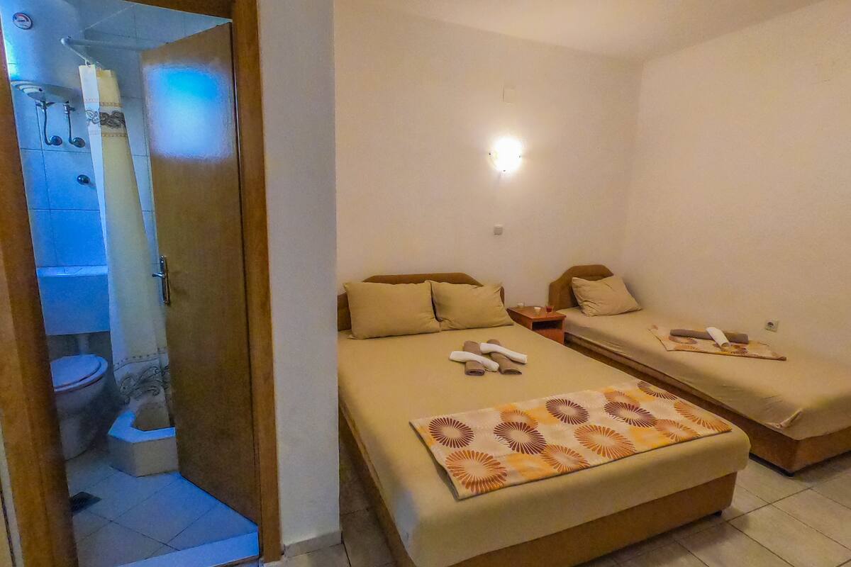 Appartement Standard, vue partielle sur la mer (3 People) | Surmatelas, décoration personnalisée, ameublement personnalisé