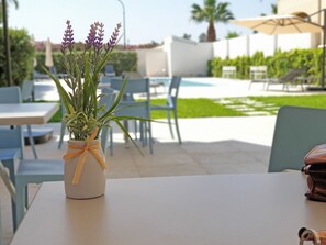 Panoramic Suite, Kitchenette, Pool View | Park view - Travini Hotel Residence (Marsala)
