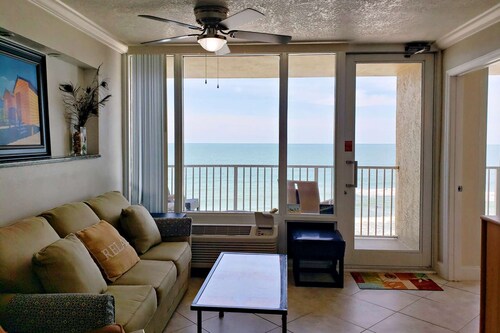 Lovely-7th Floor-OceanFront Unit-w / Pesukone / kuivausrumpu-2 oma parveke-upeat näkymät!-HAKU WIFI & HBO!