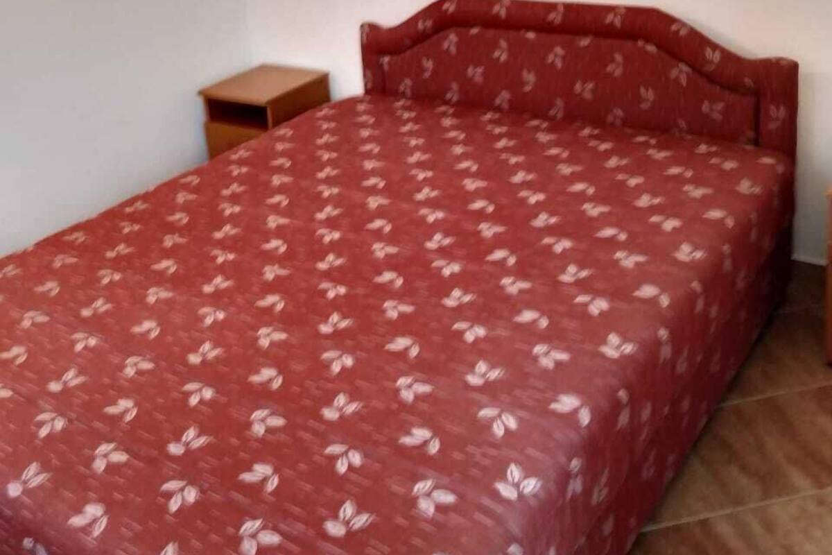 Apartment, 1 Bedroom | Pillow-top beds, laptop workspace, soundproofing