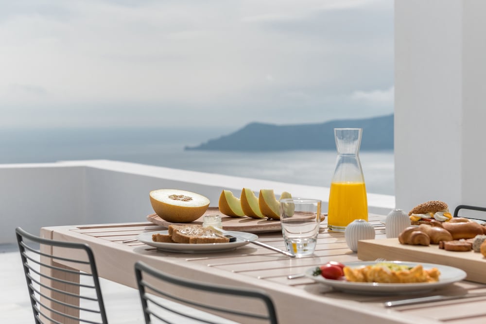 The White Ark Villas Santorini by null