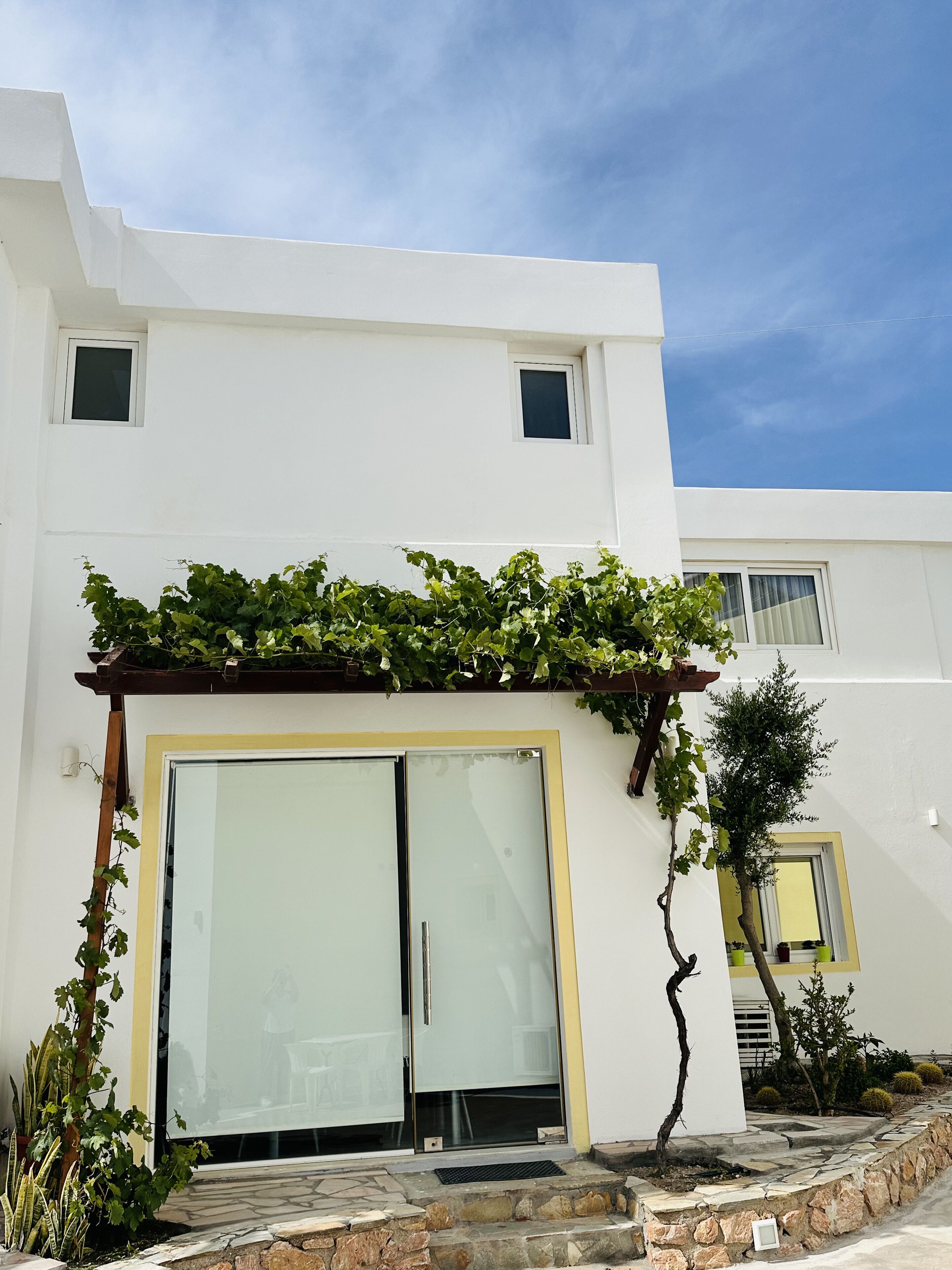 Photo - Arlene Suites