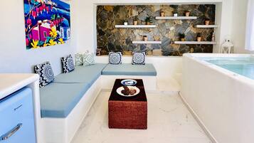 時尚單棟房屋, 露台, 泳池景 | 客廳 | 28 吋平面電視連衛星電視頻道、電視