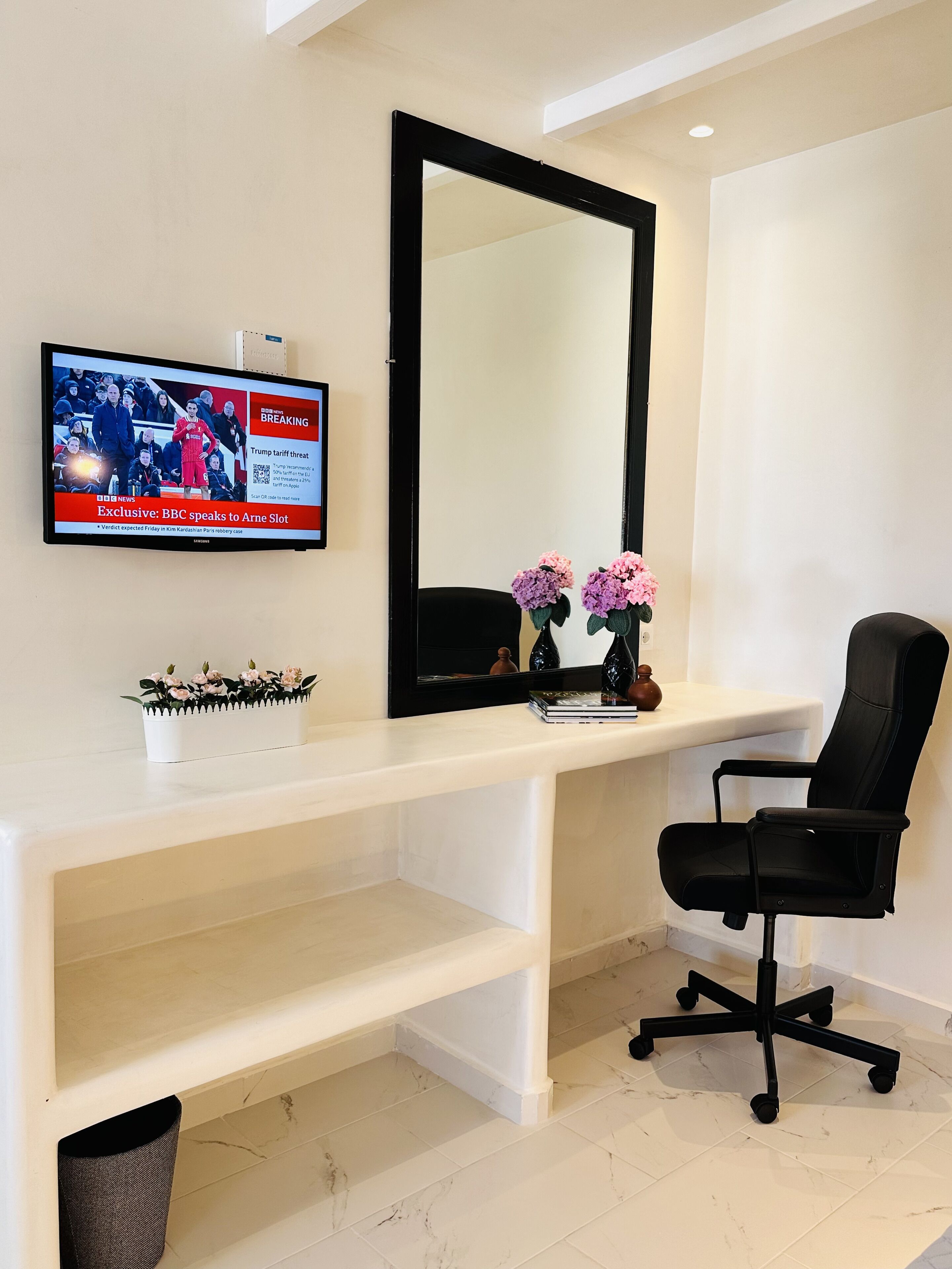 Photo - Arlene Suites