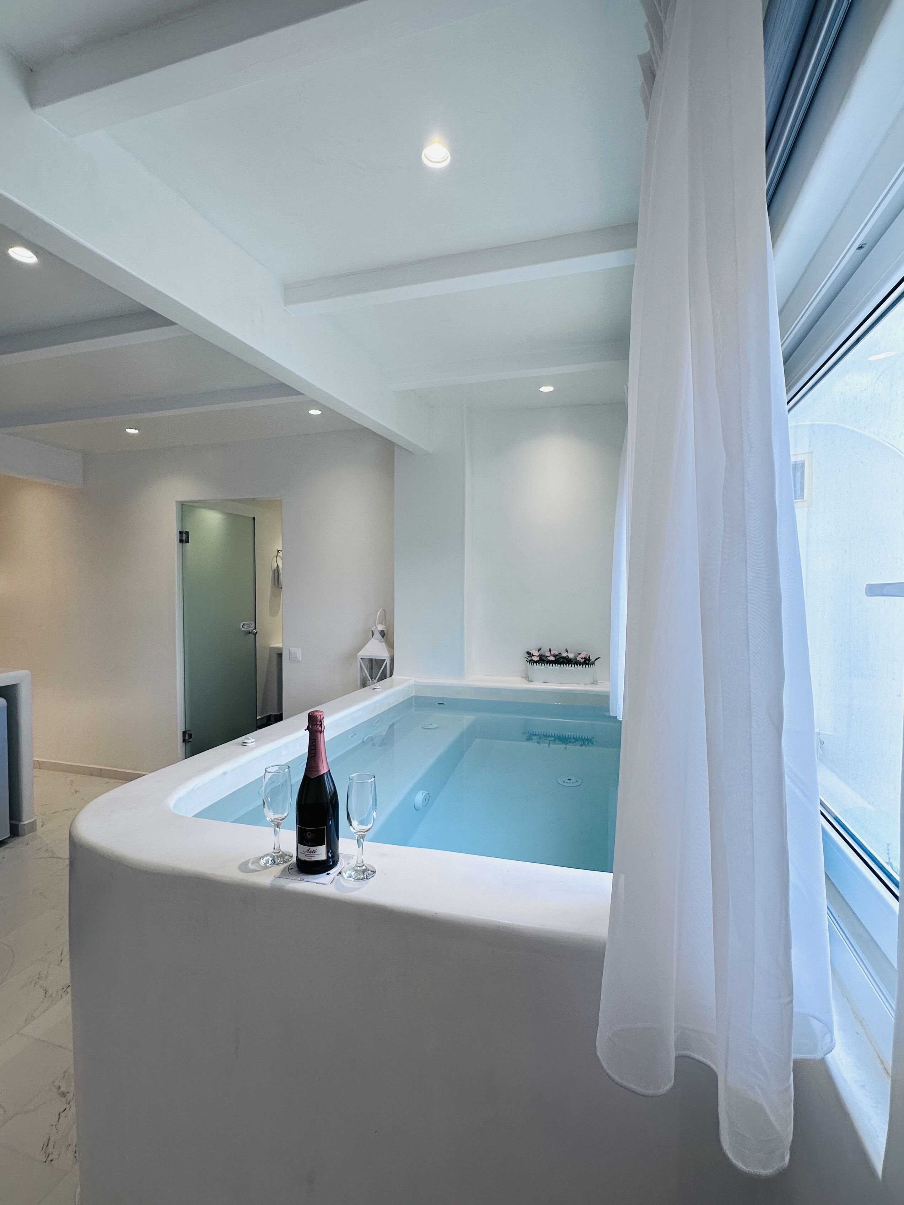 Photo - Arlene Suites