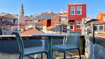 Double Room with Balcony | Balcón