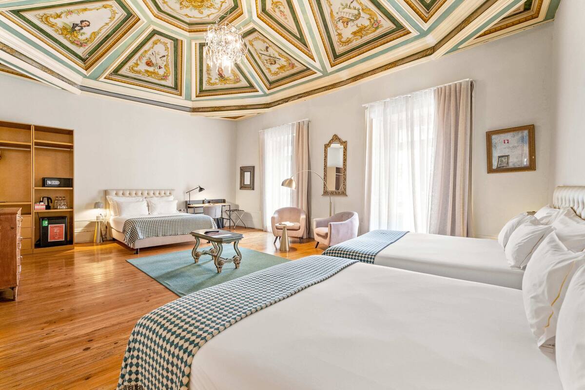 Signature Family Room | 1 bedroom, hypo-allergenic bedding available, minibar, in-room safe