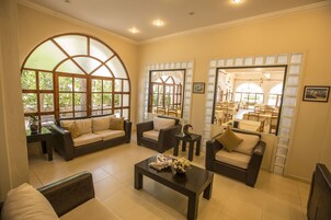 Sala de estar en el lobby