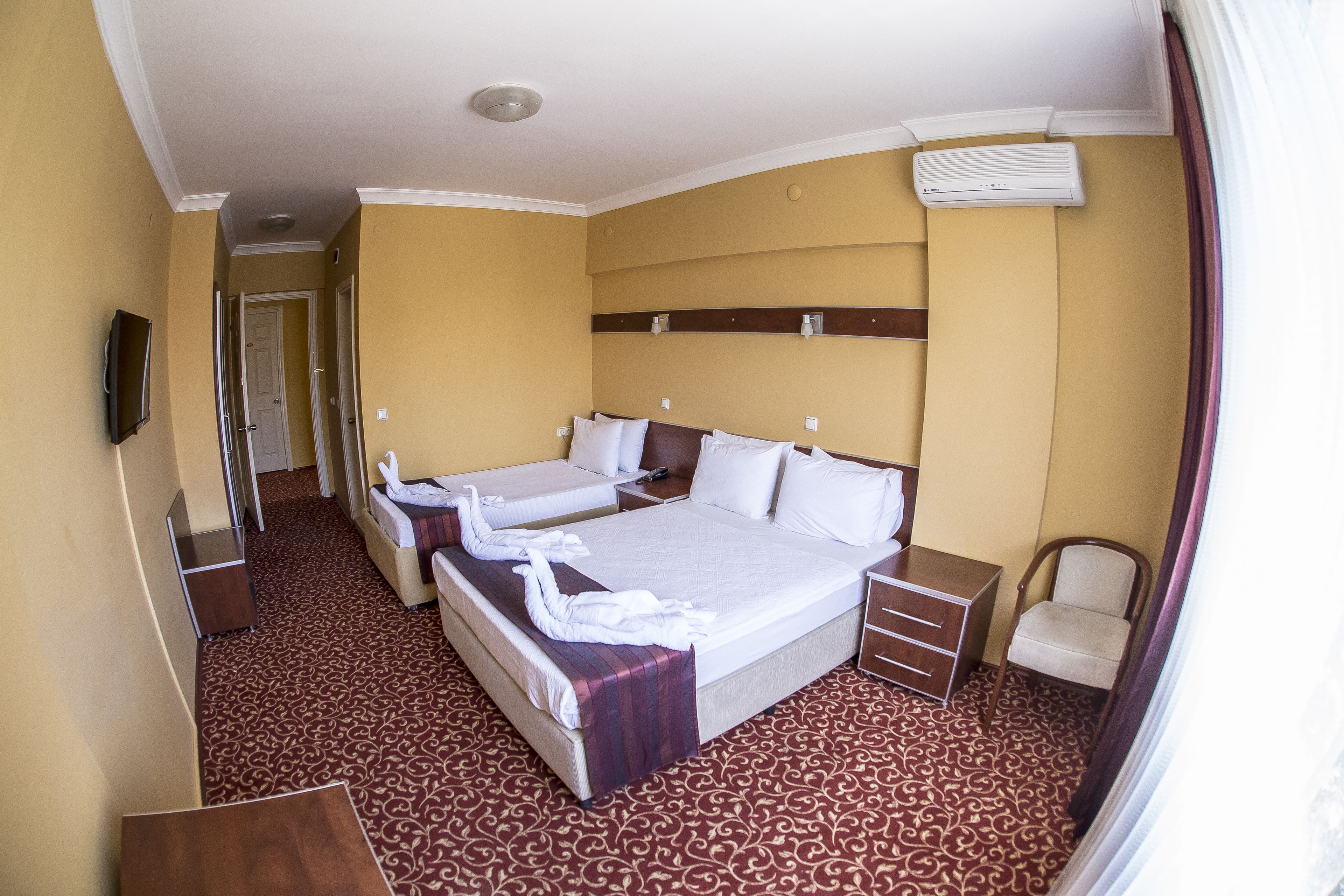 minibar, in-room safe, desk, laptop workspace