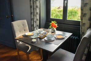 Desayuno continental gratuito y diario