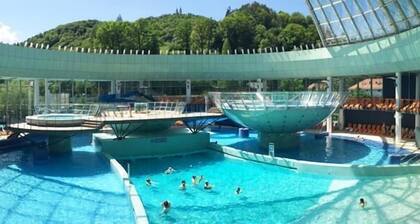 Villa Home & Garden Lasko