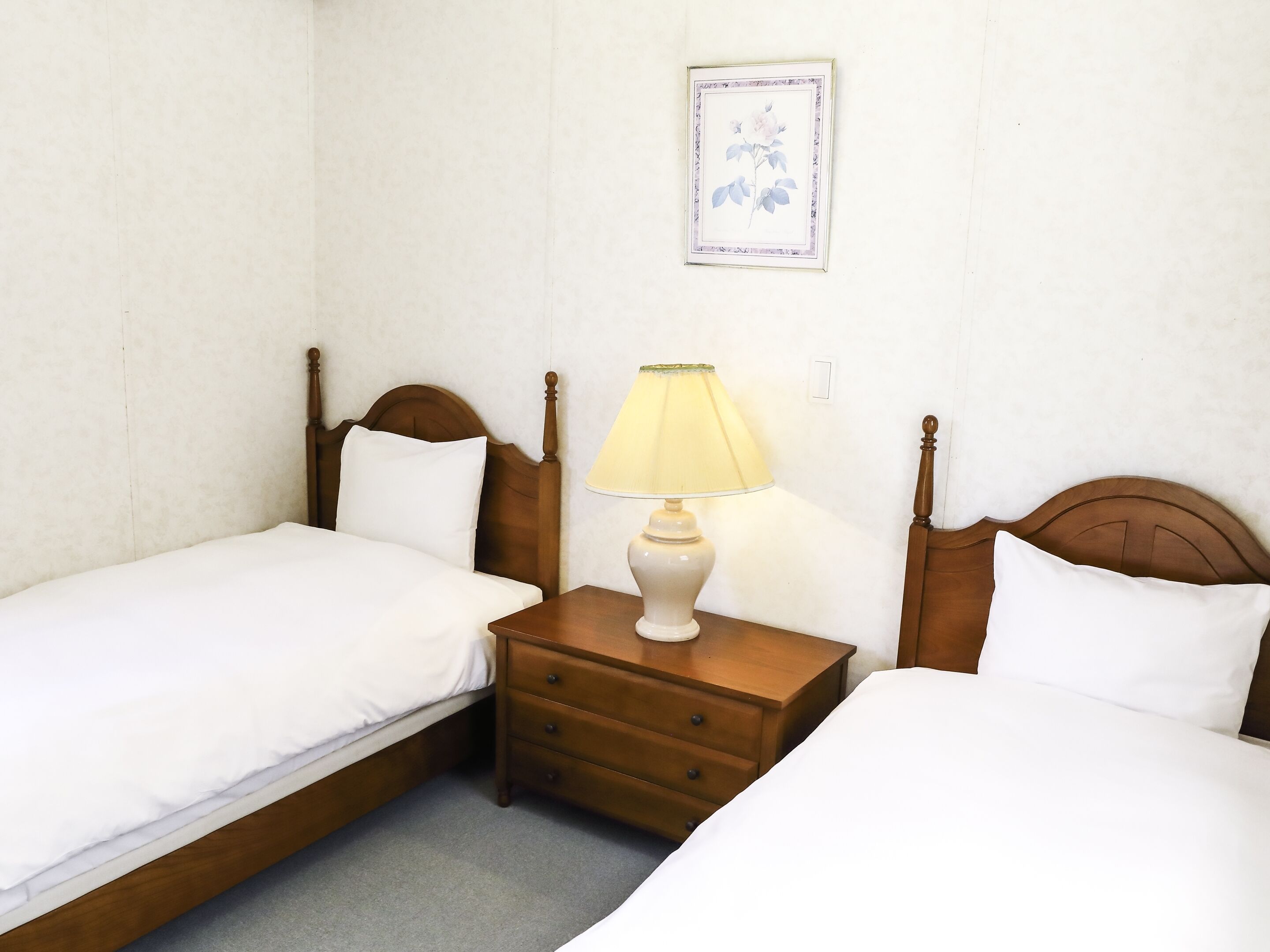 family cottage, 2 bedrooms, non smoking, connecting rooms | individually decorated, free wifi